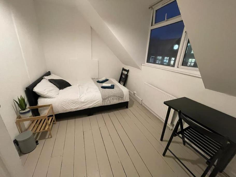 לונדון Beautiful 2 Bedroom On Tower Bridge מראה חיצוני תמונה